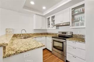 Photo #3: OC23043975 Listing