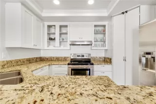 Photo #4: OC23043975 Listing