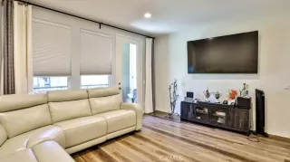 Photo #5: OC23044114 Listing 