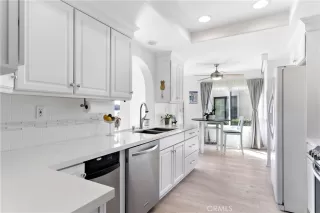 Photo #4: OC23044246 Listing