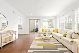 Photo #4: OC23044340 Listing