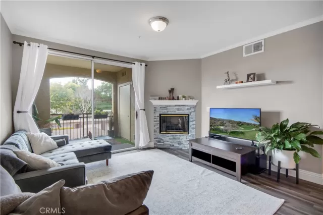 MLS: OC23044759 Condo For Sale