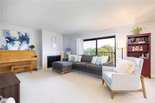 Photo #1: OC23044783 Listing 