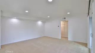 Photo #4: OC23044873 Listing 