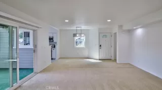 Photo #6: OC23044873 Listing 