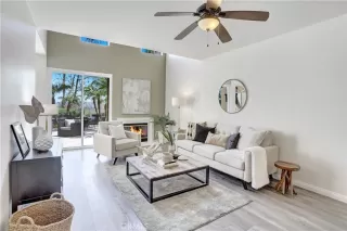 Photo #6: OC23044878 Listing