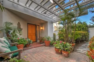 Photo #2: OC23045110 Listing 