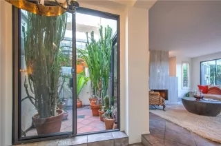 Photo #6: OC23045110 Listing 