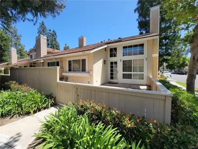 MLS: OC23045122 Condo For Sale