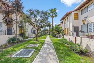 Photo #1: OC23045240 Listing 