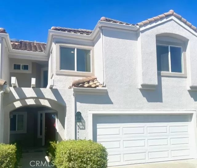 MLS: OC23045294 Condo For Sale