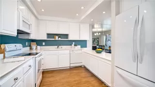 Photo #5: OC23045395 Listing