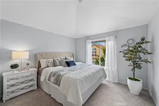 Photo #6: OC23045430 Listing 