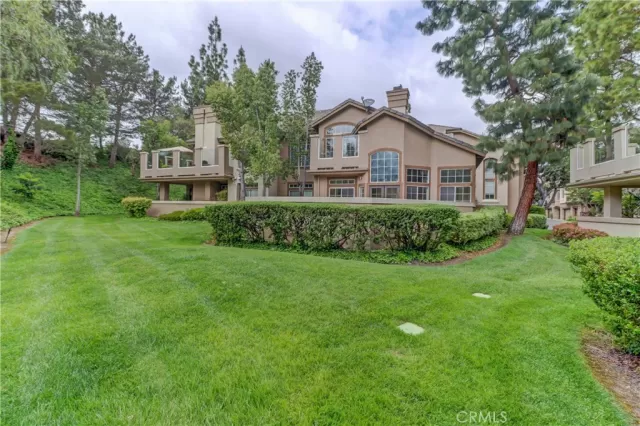 MLS: OC23045510 Condo For Sale