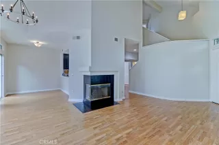 Photo #5: OC23045510 Listing 