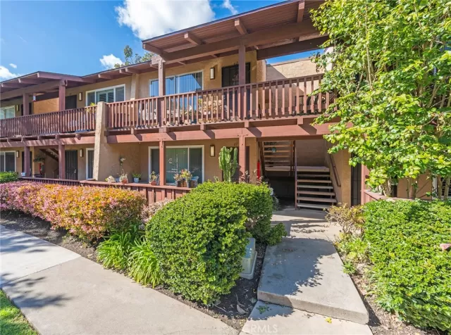 MLS: OC23045677 Condo For Sale