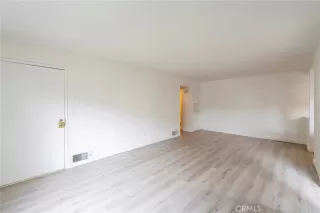 Photo #6: OC23045700 Listing 