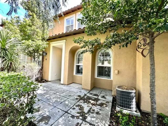 MLS: OC23045721 Condo For Sale