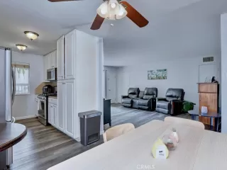 Photo #5: OC23045735 Listing