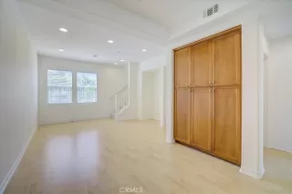 Photo #4: OC23045867 Listing 