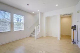 Photo #6: OC23045867 Listing 