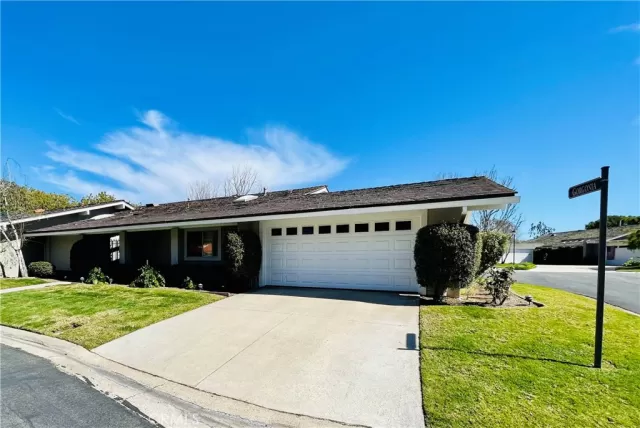 MLS: OC23045931 Condo For Sale