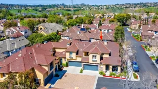 Photo #3: OC23046130 Listing