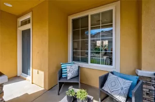 Photo #5: OC23046130 Listing