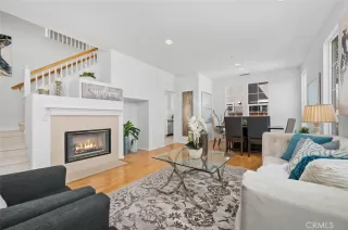 Photo #6: OC23046130 Listing