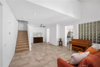 Photo #3: OC23046275 Listing 