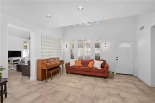 Photo #6: OC23046275 Listing 