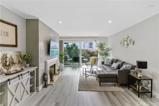 Photo #2: OC23046531 Listing 