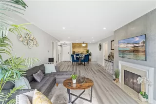 Photo #6: OC23046531 Listing 