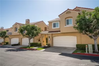 Photo #3: OC23046590 Listing 