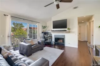 Photo #5: OC23046590 Listing 