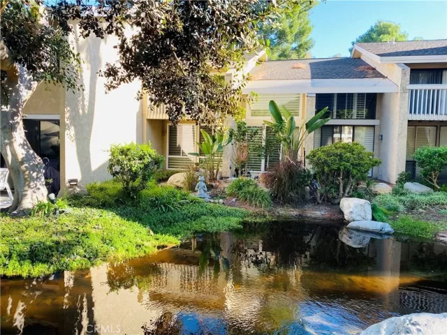 MLS: OC23047070 Condo For Sale