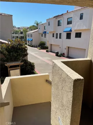 Photo #4: OC23047115 Listing 