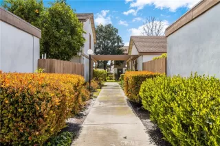 Photo #2: OC23047333 Listing 