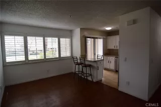 Photo #2: OC23047385 Listing 