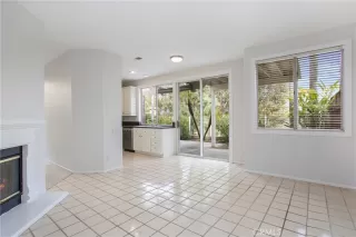 Photo #4: OC23047439 Listing 