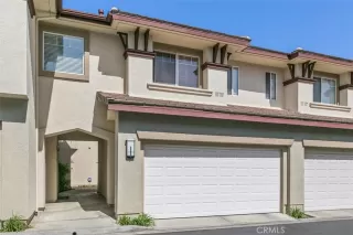 Photo #4: OC23047461 Listing