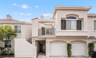 Photo #2: OC23047660 Listing