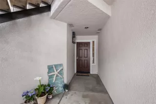 Photo #3: OC23047660 Listing