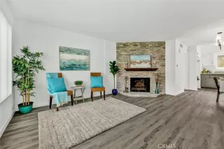 Photo #4: OC23047958 Listing 