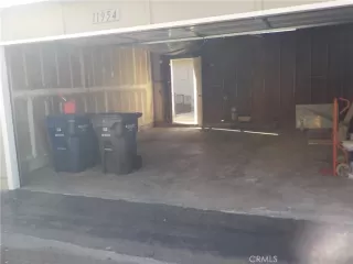 Photo #2: OC23048256 Listing 