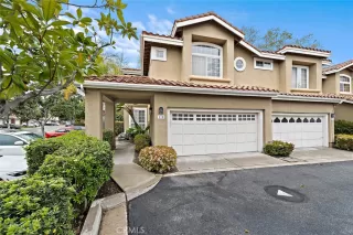 Photo #1: OC23048372 Listing