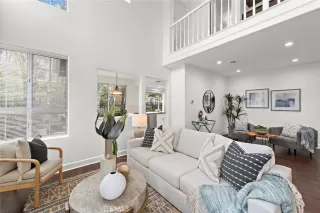 Photo #6: OC23048372 Listing