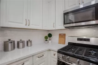 Photo #3: OC23048520 Listing 