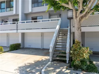 Photo #2: OC23048550 Listing 