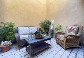 Photo #5: OC23048633 Listing